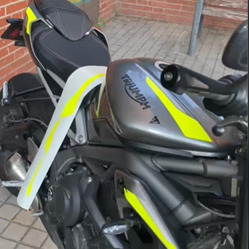 TRIUMPH STREET TRIPLE 765 S_ R_ RS  adhesivos